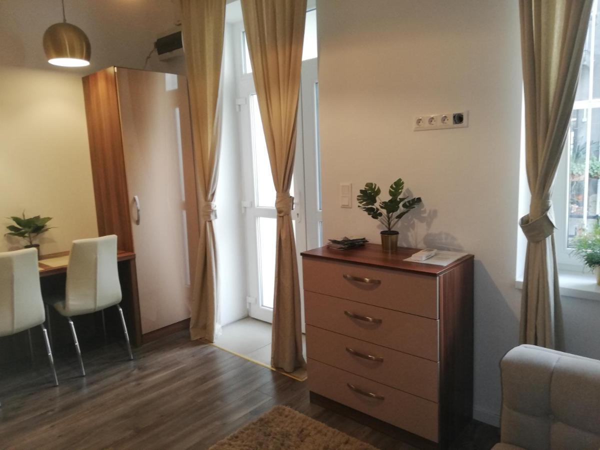 Embassy Studio Apartment Citypark Budapeşte Dış mekan fotoğraf