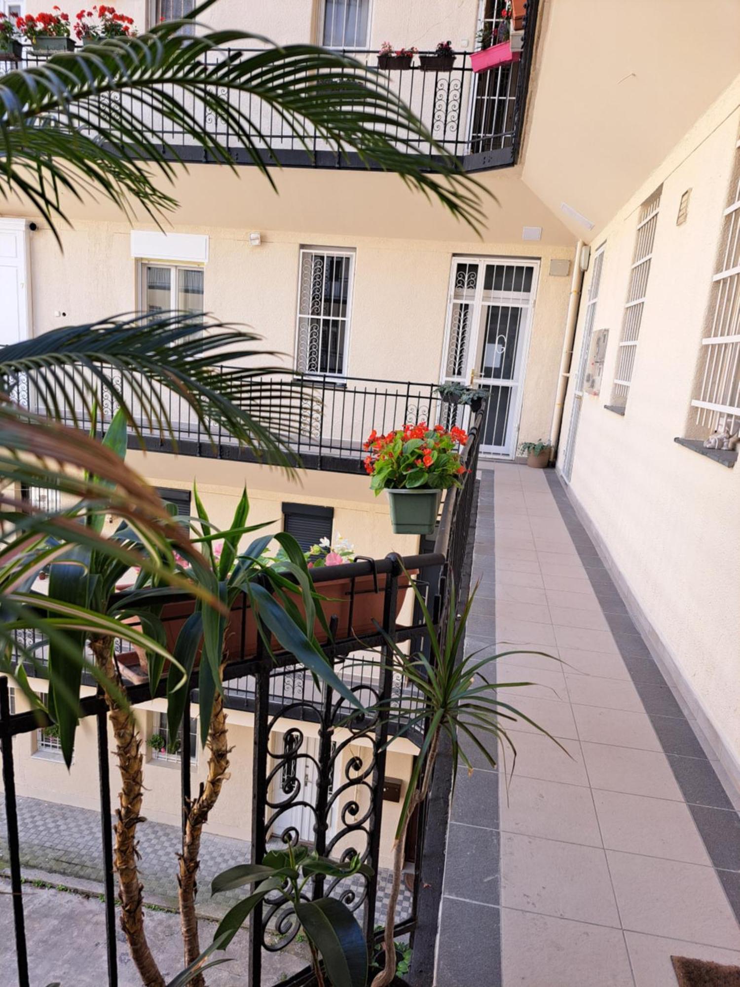 Embassy Studio Apartment Citypark Budapeşte Dış mekan fotoğraf